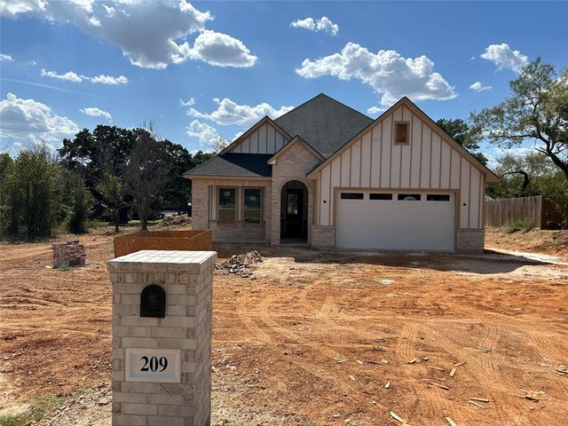 $389,000 | 209 Eastridge Drive | Springtown