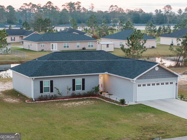 $250,000 | 483 Lakeside Circle | Baxley