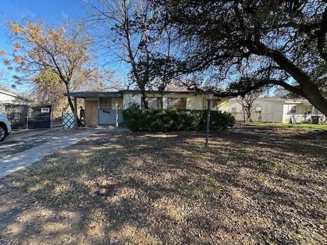 $129,999 | 2206 Robinwood Drive | Oakhurst-Haltom City-Riverside