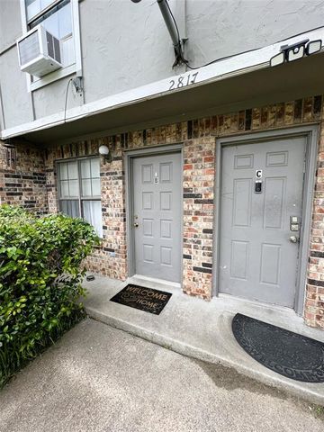 $1,275 | 2817 Wimbledon Court, Unit B | English