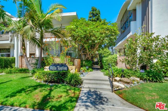 $1,399,000 | 4764 La Villa Marina, Unit M | Marina del Rey