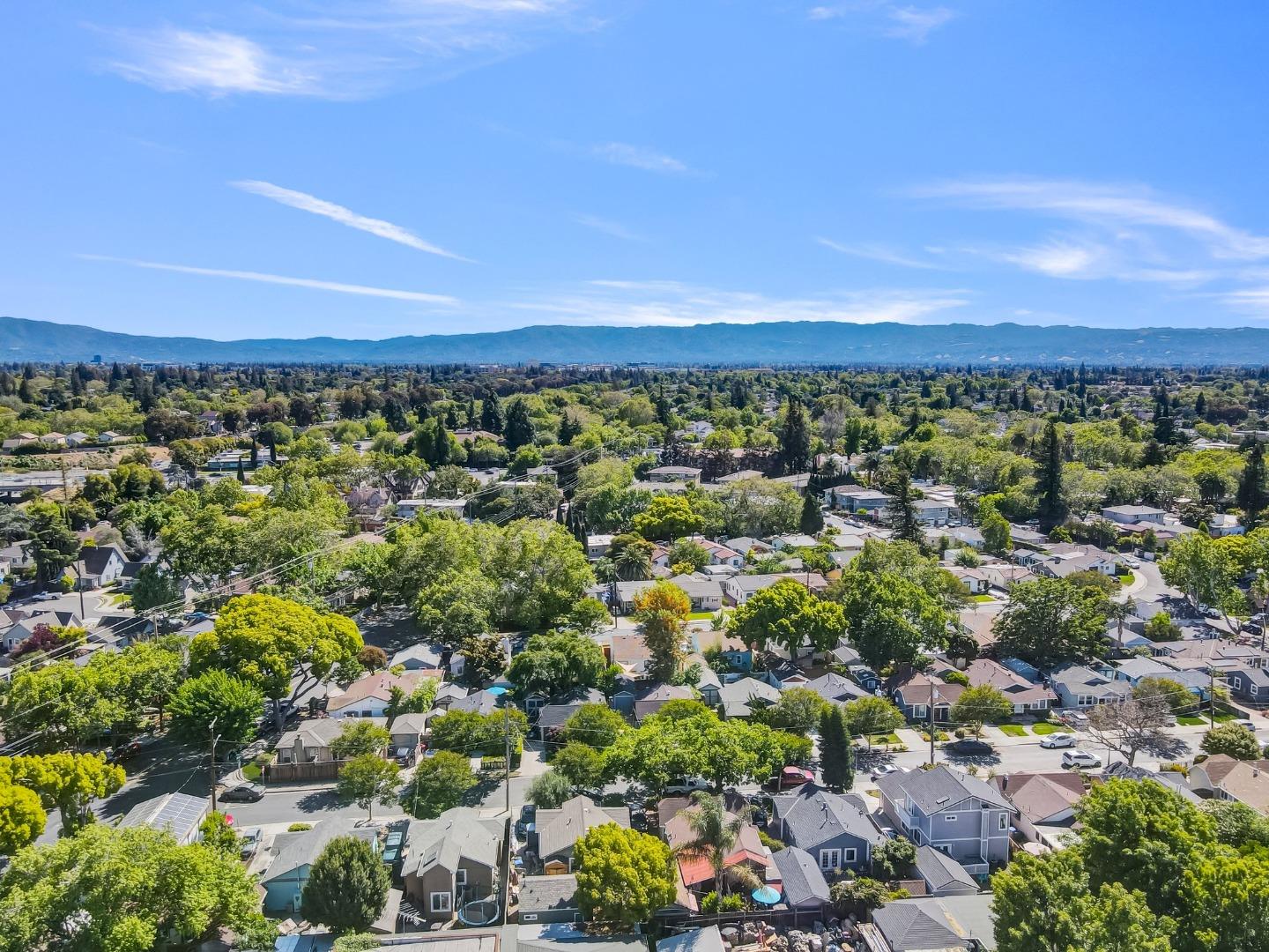 Altura neighborhood in San Jose - Extraordinary Townhomes!