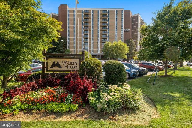 $440,000 | 6800 Fleetwood Road, Unit 417 | McLean House