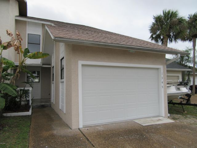 $2,000 | 1345 Capri Drive | Venetian Villas