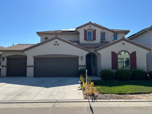 $529,900 | 187 Emperor Way | Dinuba