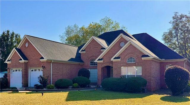 $350,000 | 505 St Marlo Drive | Centerville