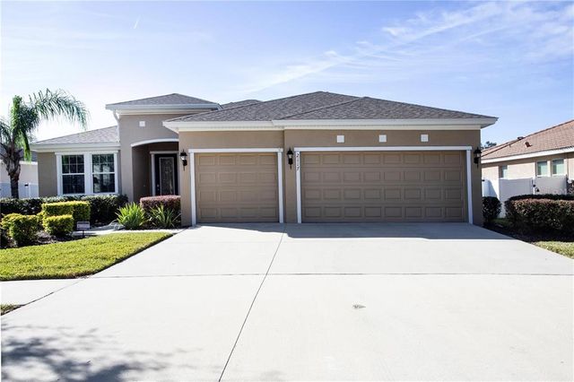 $465,000 | 2117 Valterra Vista Way | Valrico