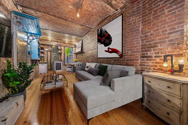 $775,000 | 121 East 10th Street, Unit D | East Village