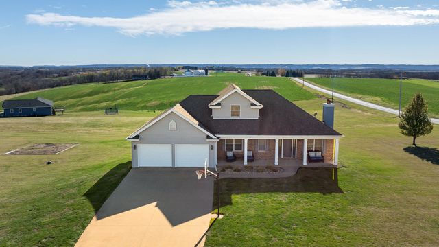 $379,900 | 17759 Father Dan Drive | Menominee Township - Jo Daviess County