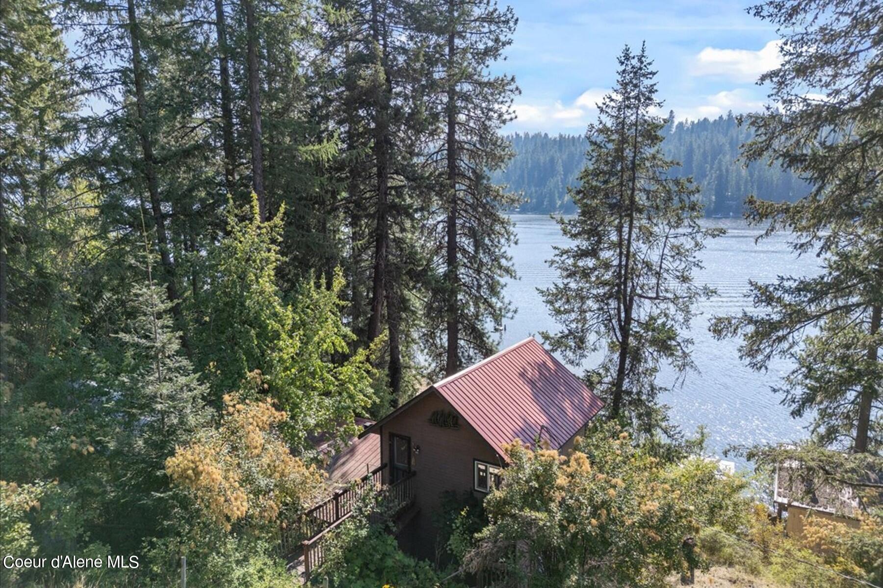 Sweet Cabin on the Lake!