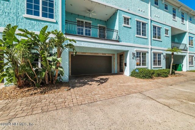 $1,150,000 | 129 11th Avenue North, Unit B | Beaches