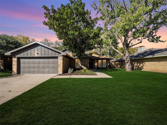 $385,000 | 1525 Jasmine Lane | Plano Park