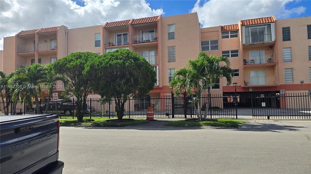 $265,555 | 6190 West 19th Avenue, Unit 309 | Hialeah