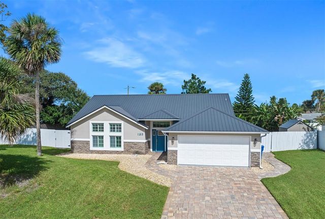 $690,000 | 123 Sand Dunes Drive | Ormond-by-the-Sea