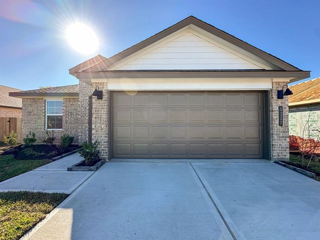 $284,990 | 1117 Grey Heron Drive | Texas City