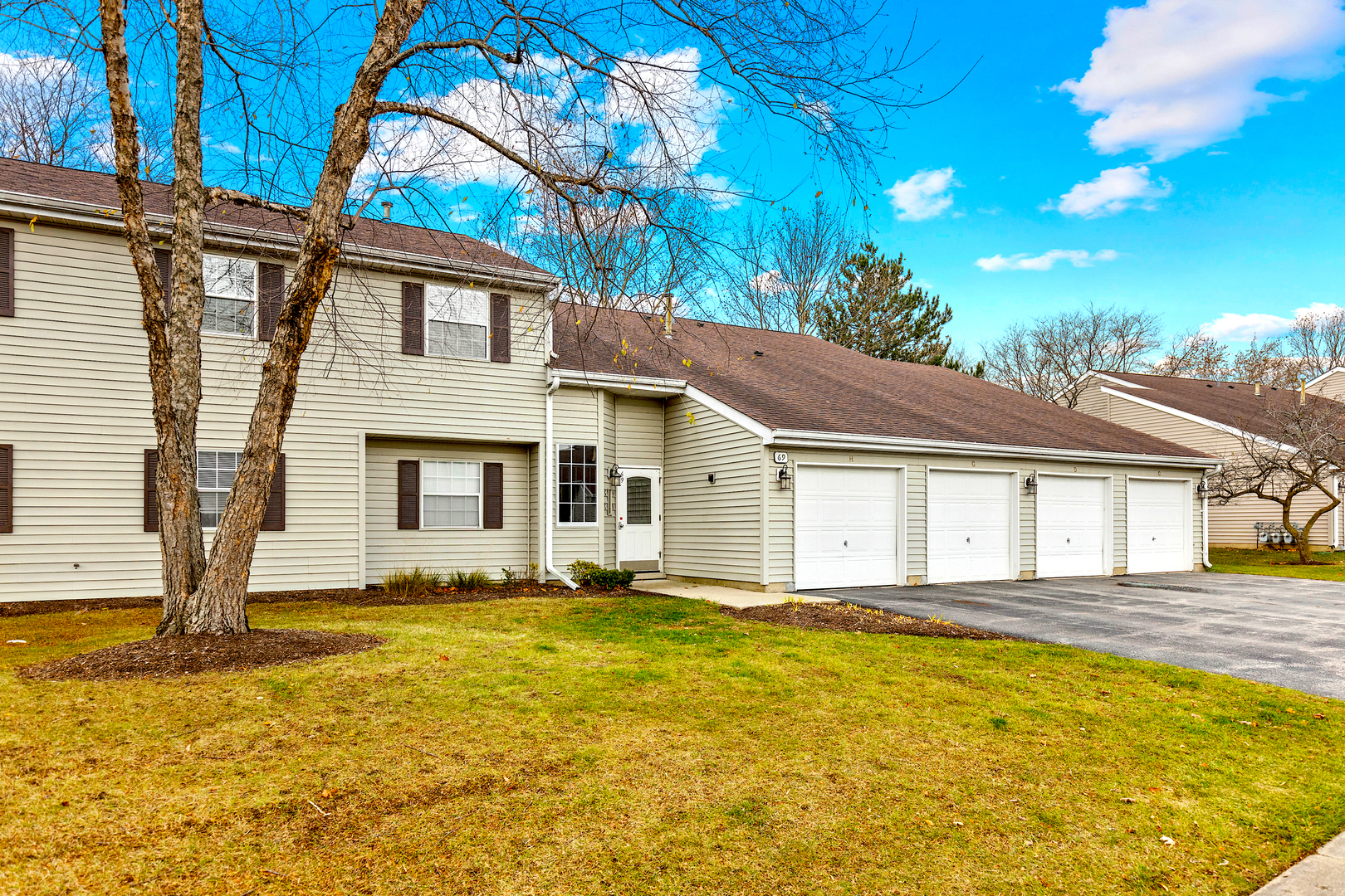 a front view of house with yard