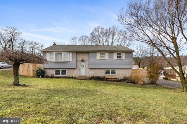 $315,000 | 575 Gary Drive | York Township - York County