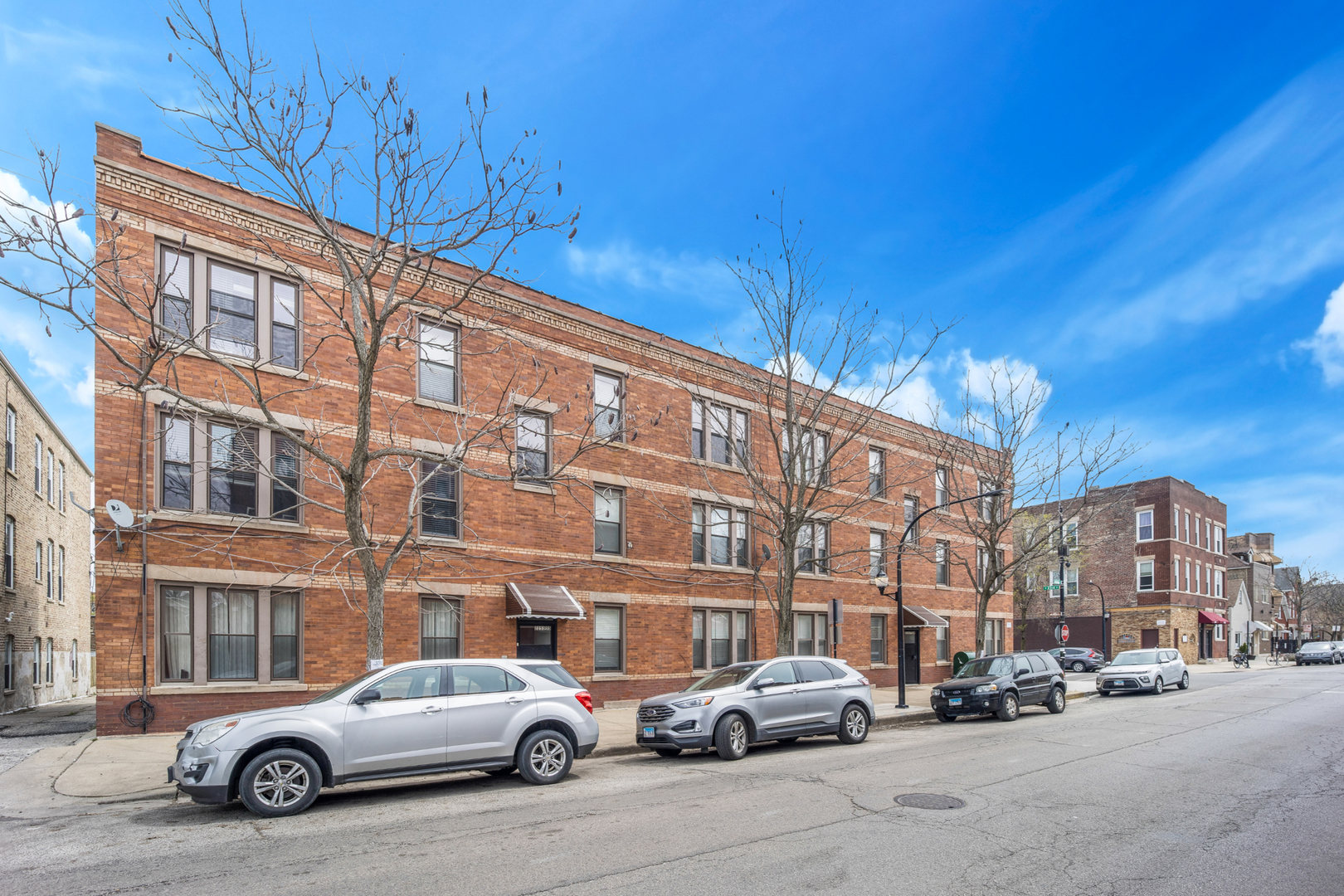 2255 South Oakley Avenue, Unit 3, Chicago, IL 60608 | Compass