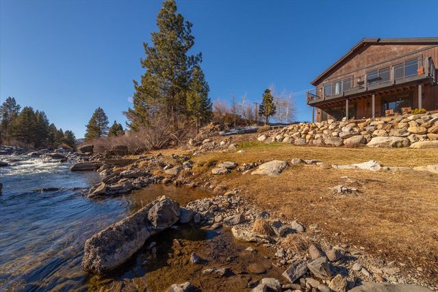 $2,600,000 | 10707 East River Street | Truckee