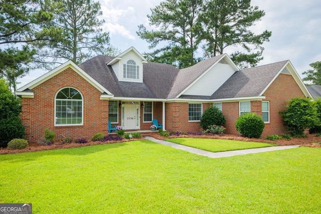 $399,900 | 3798 Bermuda Run Drive | Valdosta