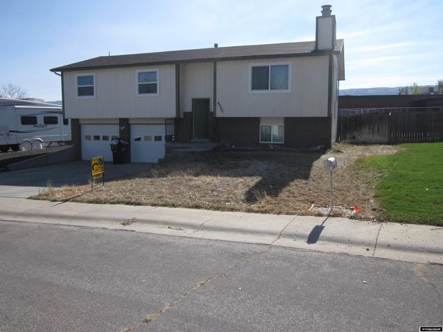 $320,000 | 6355 Pittman Circle | Casper