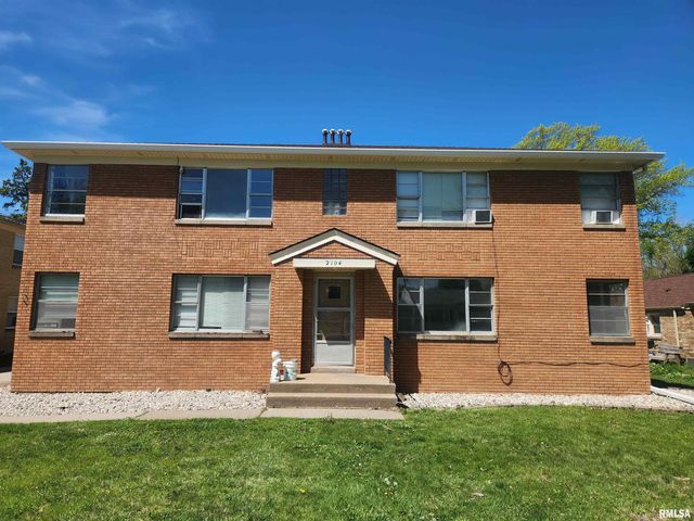 $292,500 | 2104 36th Street | East Central Rock Island