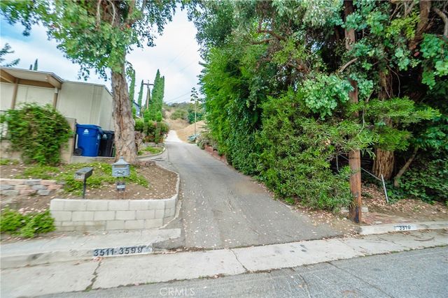 $500,000 | 3597 Loma Lada Drive | Glassell Park