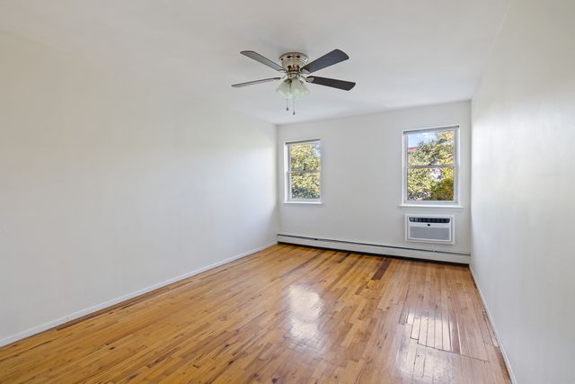 $3,281 | 8 Reeve Place, Unit 3F | Windsor Terrace