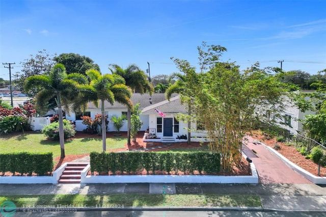 $775,000 | 1004 Avon Road | Pineapple Park