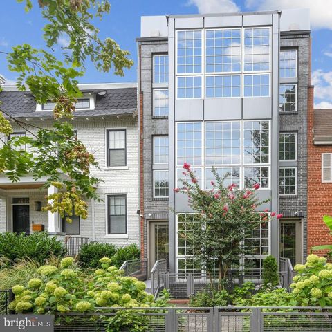 $1,025,000 | 1143 5th Street Northeast, Unit 1 | NoMa-H Street