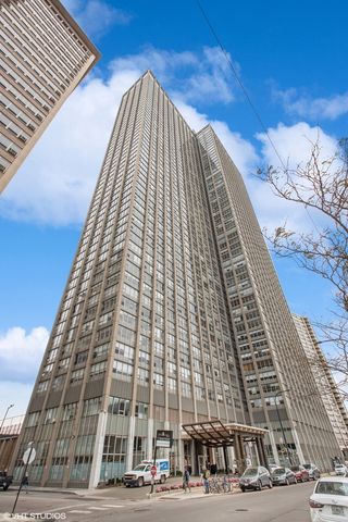 $390,000 | 655 West Irving Park Road, Unit 5101 | Park Place Tower