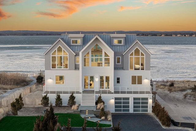 $8,749,000 | 774 B Dune Road | West Hampton Dunes