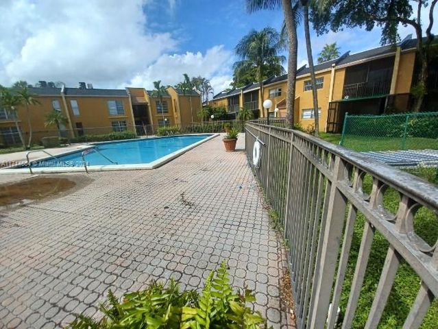 $175,000 | 4471 Treehouse Lane, Unit H | Tamarac