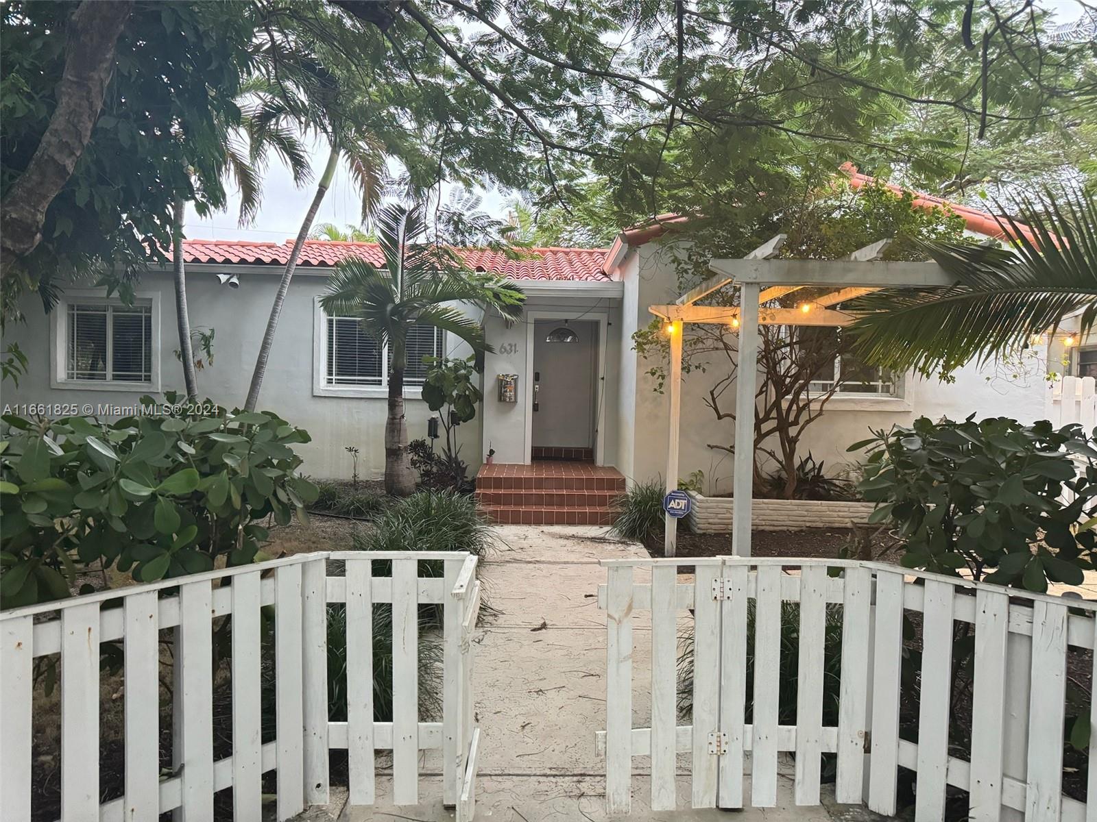 a front view of house with yard