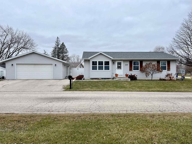 $247,900 | 1609 Rose Avenue | North Fond du Lac