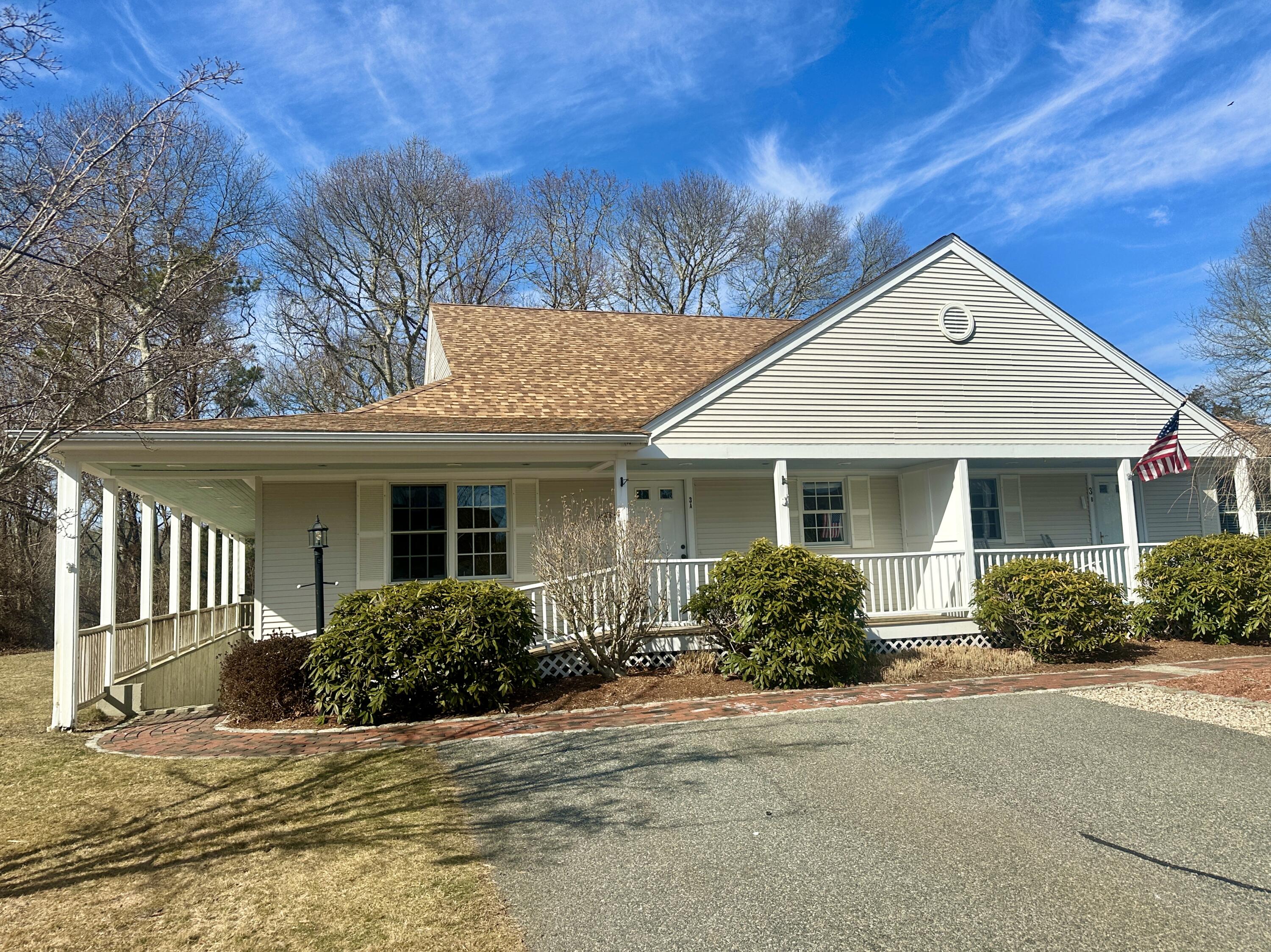 16 Trotting Park Road, Unit 3A, East Falmouth, MA 02536 | Compass