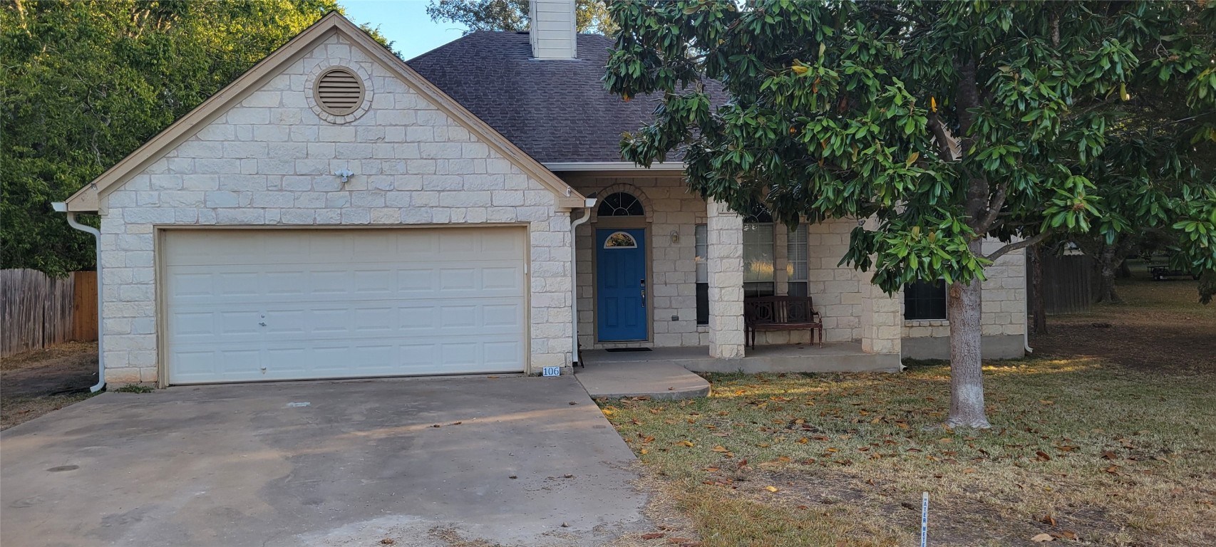 a view of a house with a outdoor space