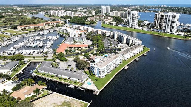 $3,500 | 60 Yacht Club, Unit 304 | North Palm Beach