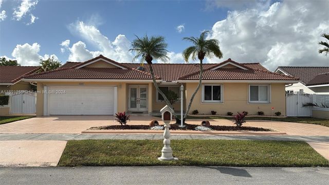 $849,500 | 3262 Southwest 141st Avenue | Tamiami