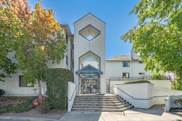 $3,200 | 340 Grand Boulevard, Unit 309 | Downtown San Mateo