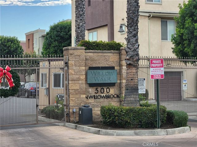 $500,000 | 500 North Willowbrook Avenue, Unit E3 | South Compton