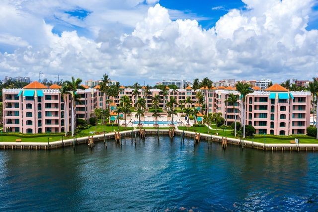 $899,999 | 100 Southeast 5th Avenue, Unit 308 | Boca Raton Hotel and Club