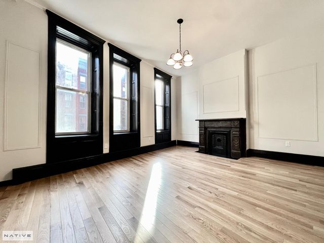 $7,000 | 853 Manhattan Avenue, Unit 2 | Greenpoint