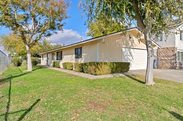 $379,000 | 360 West Pinedale Avenue | Bullard