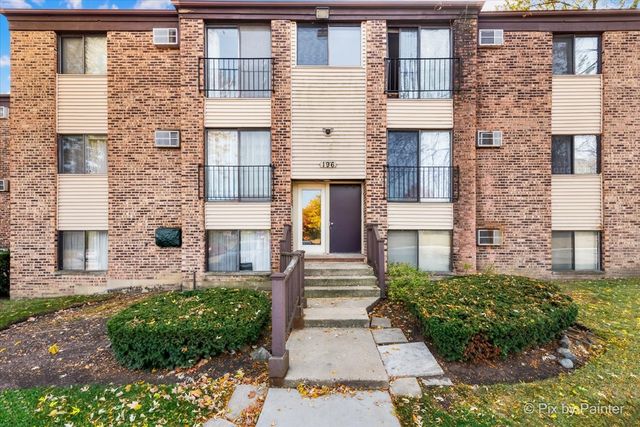 $149,900 | 196 Dunteman Drive, Unit 302 | Glendale Heights