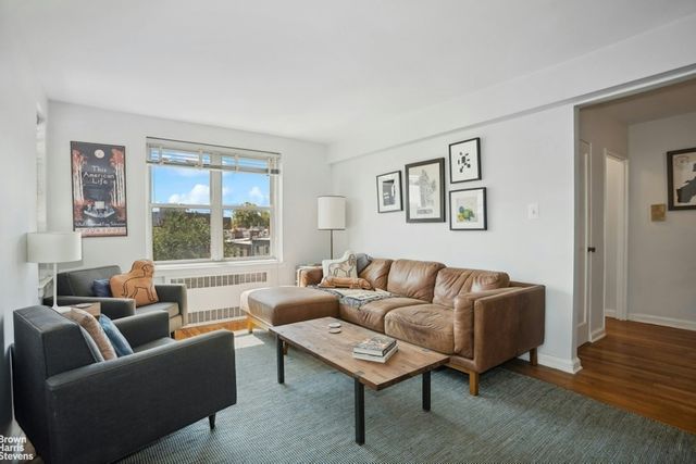 $699,000 | 200 Congress Street, Unit 4F | Cobble Hill