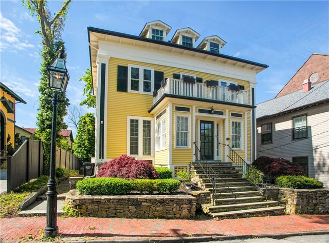 $759,000 | 75 Pelham Street, Unit D | Historic Hill