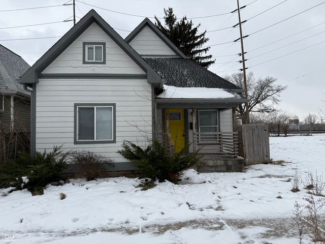 $189,900 | 243 East Caven Street | Bates-Hendricks