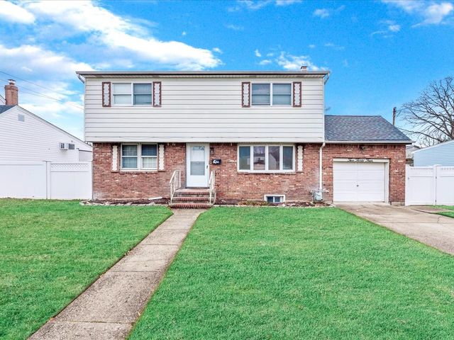 $650,000 | 234 47th Street | North Lindenhurst