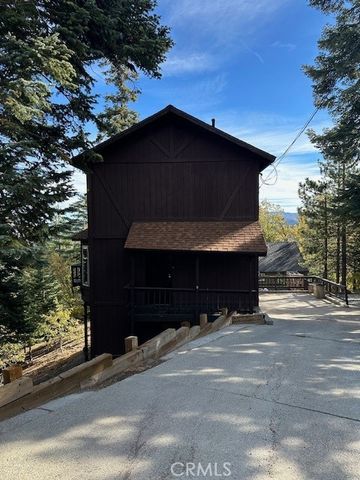 $1,800 | 897 Bear Springs Road | Lake Arrowhead